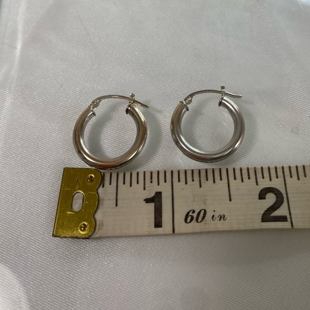 14K WHITE GOLD classic hoop earrings REAL GOLD .75” - Picture 7 of 11